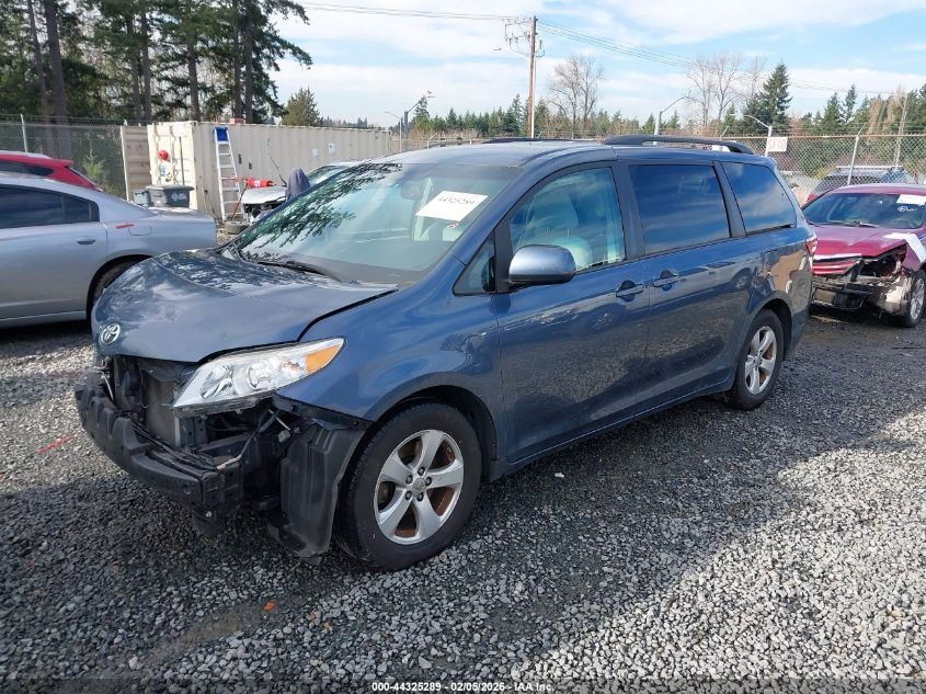 2015 Toyota Sienna Le 8 Passenger
