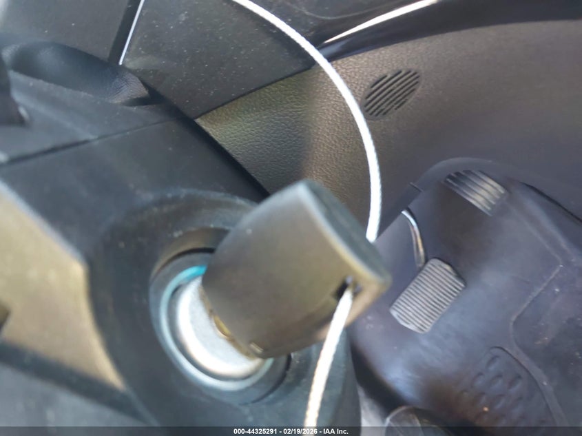VIN 1FMCU0GD5HUB28941 2017 FORD ESCAPE SE