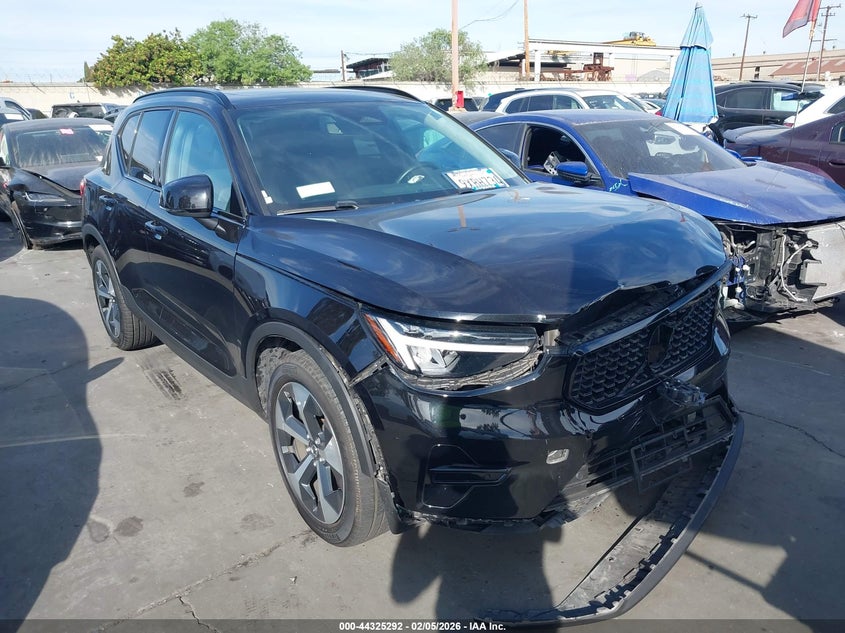VIN YV4L12UK7R2285442 2024 VOLVO XC40 B5 CORE BRIGHT THEME/B5 CORE DARK THEME