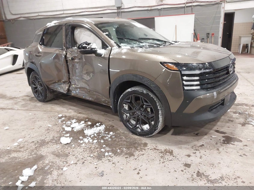 2025 Nissan Kicks Sr Fwd