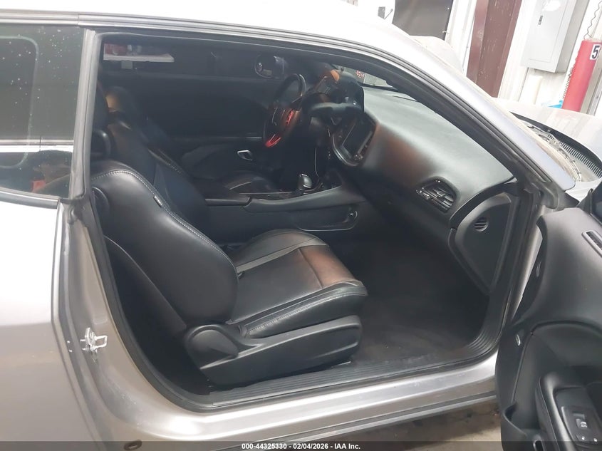 2016 Dodge Challenger R/T Plus