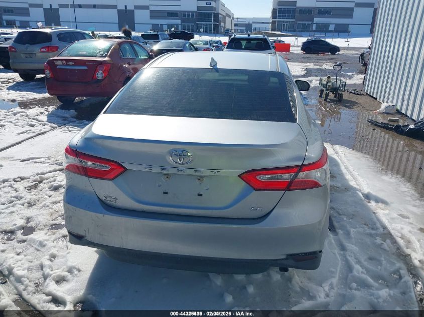 2019 Toyota Camry Le VIN: 4T1B11HK1KU264403 Lot: 44325439