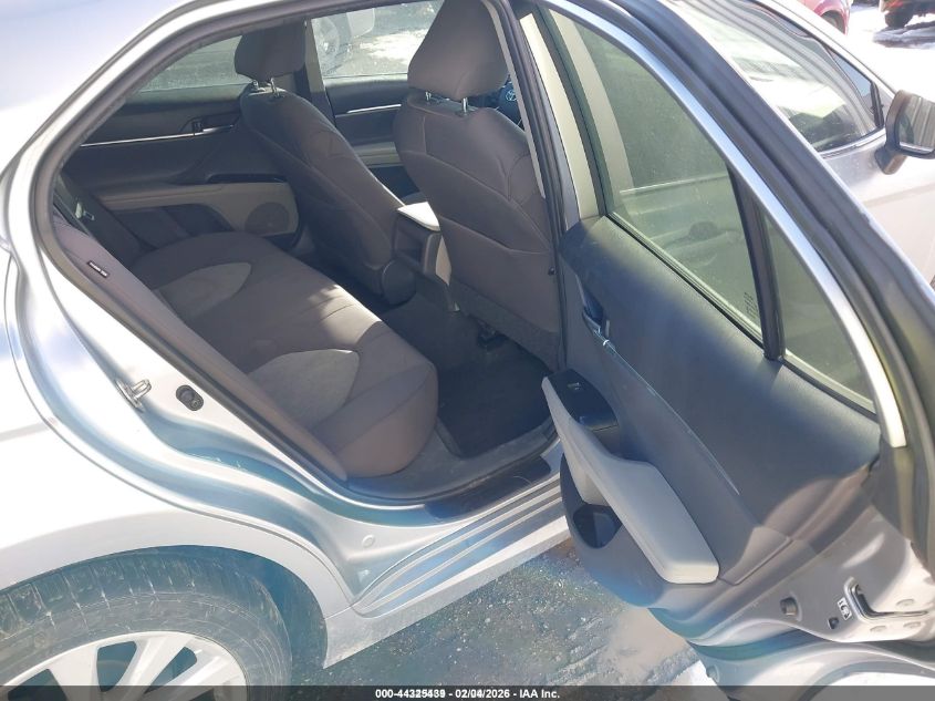 2019 Toyota Camry Le VIN: 4T1B11HK1KU264403 Lot: 44325439