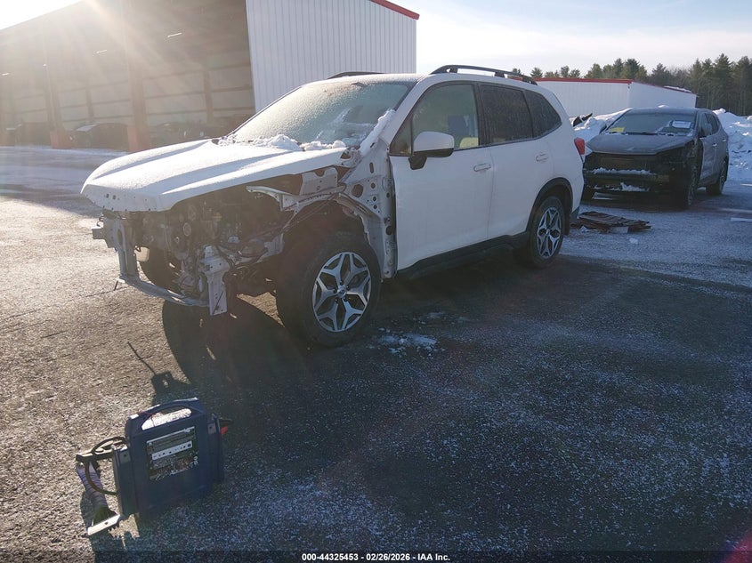 2024 Subaru Forester Premium