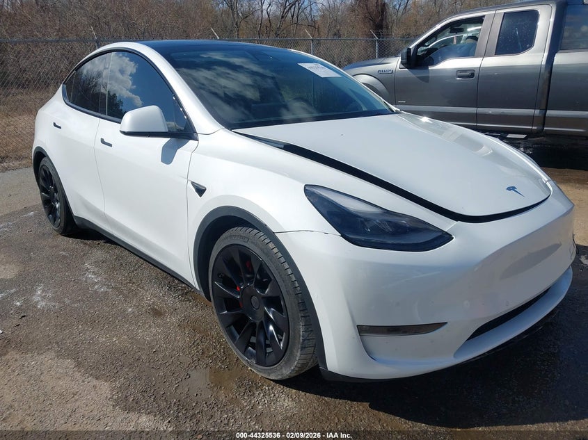 2022 Tesla Model Y Performance Dual Motor All-Wheel Drive