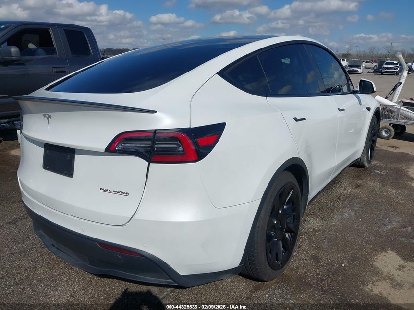 2022 Tesla Model Y Performance Dual Motor All-Wheel Drive