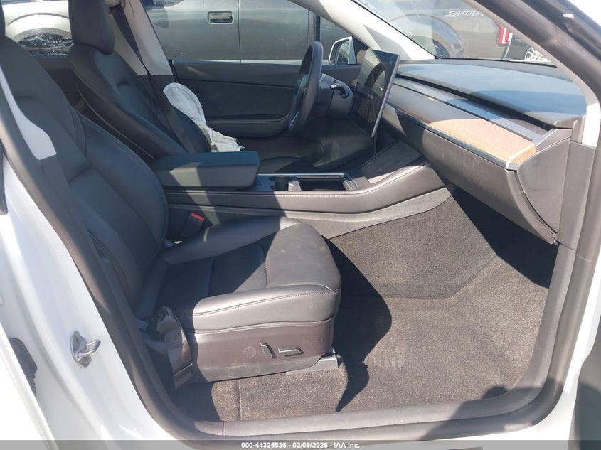 2022 Tesla Model Y Performance Dual Motor All-Wheel Drive