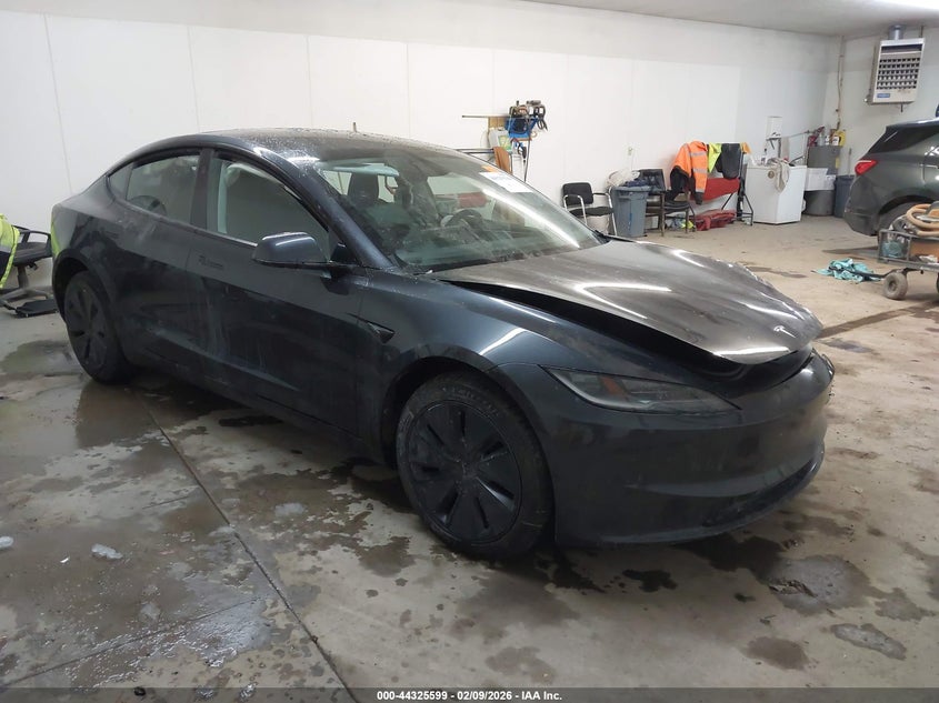 2025 Tesla Model 3 Long Range Rear-Wheel Drive/Standard Rear-Wheel Drive
