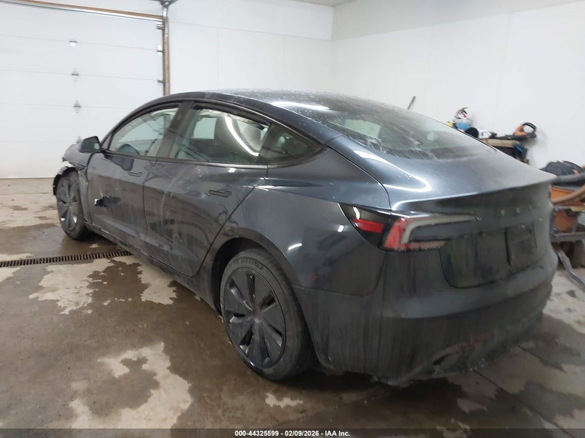 2025 Tesla Model 3 Long Range Rear-Wheel Drive/Standard Rear-Wheel Drive
