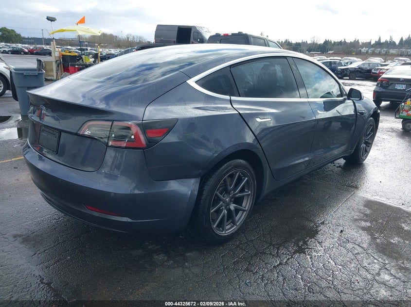 2020 Tesla Model 3 Standard Range Plus Rear-Wheel Drive/Standard Range Rear-Wheel Drive