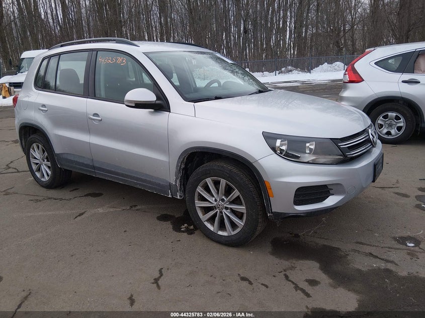 WVGBV7AX4JK003323 VOLKSWAGEN TIGUAN LIMITED Photo 1