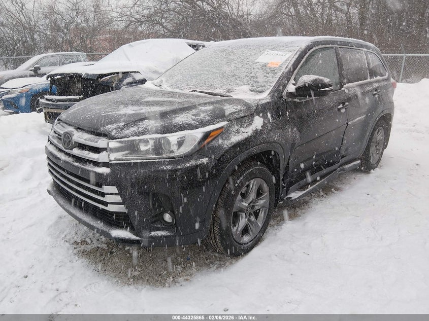 2019 Toyota Highlander Limited Platinum