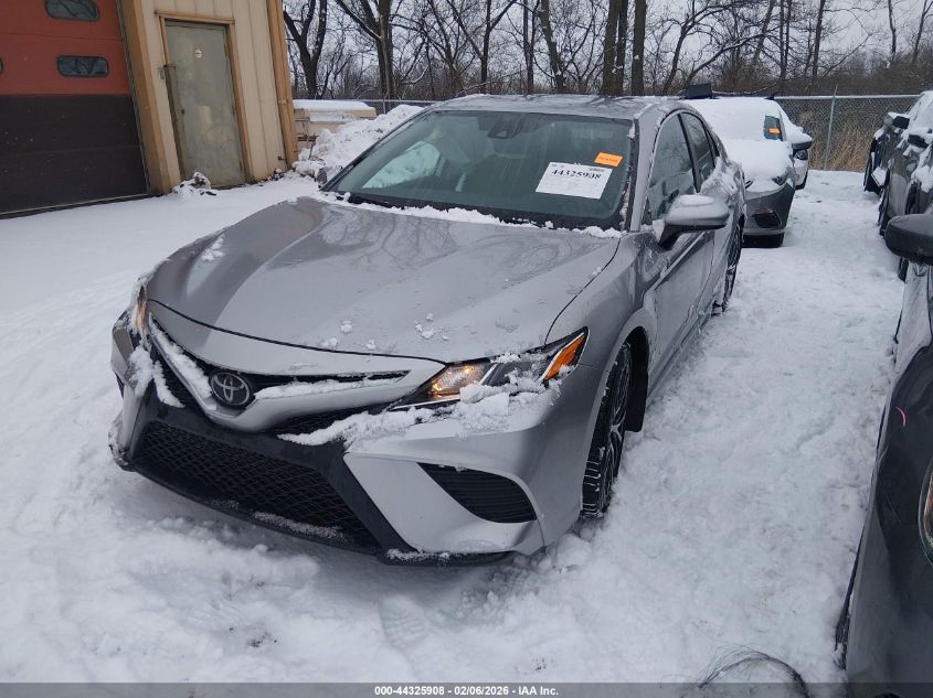2020 Toyota Camry Se