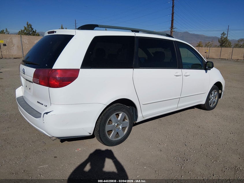 2005 Toyota Sienna Le