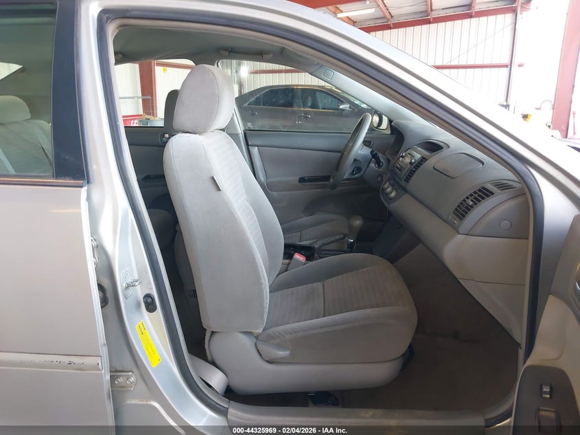 2005 Toyota Camry Le