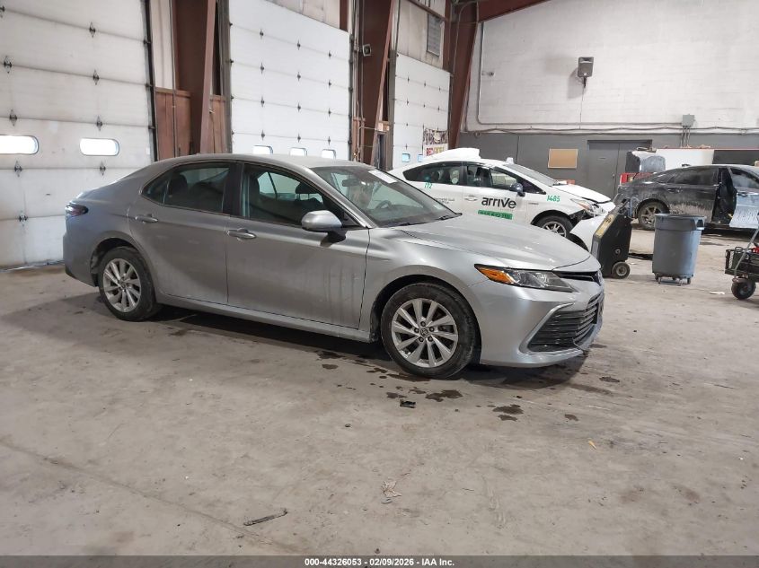 2024 Toyota Camry Le