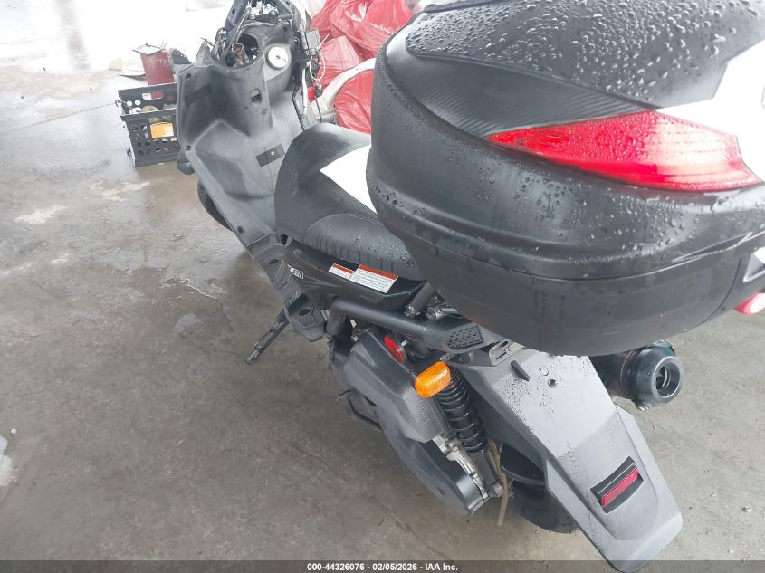 2011 Yamaha Yw125