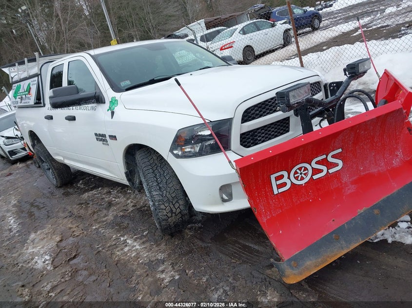 2019 Ram 1500 Classic Express 4X4 6'4 Box