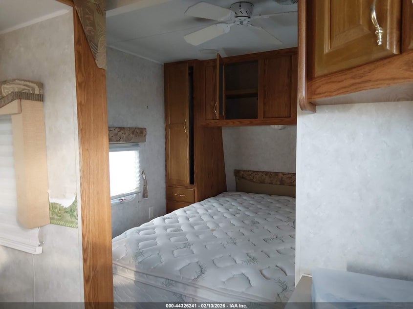 2004 JEEP FOREST RIVER CHEROKEE TRAILER N/A
