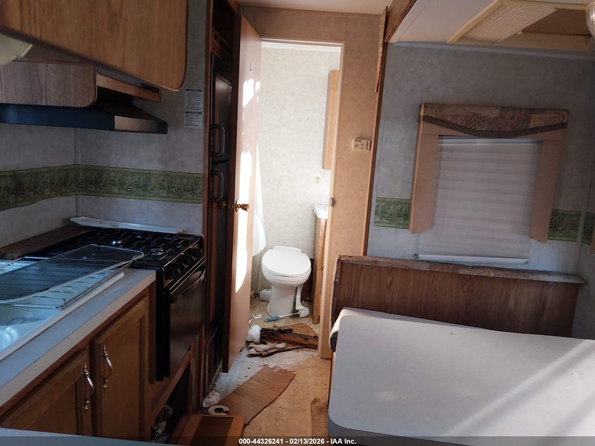 2004 JEEP FOREST RIVER CHEROKEE TRAILER N/A