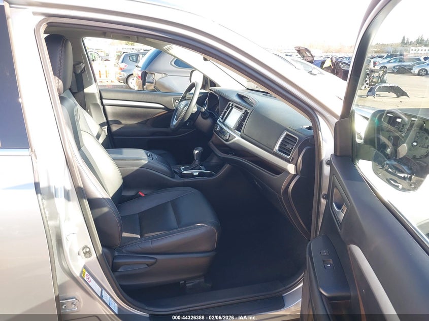 2016 Toyota Highlander Xle V6