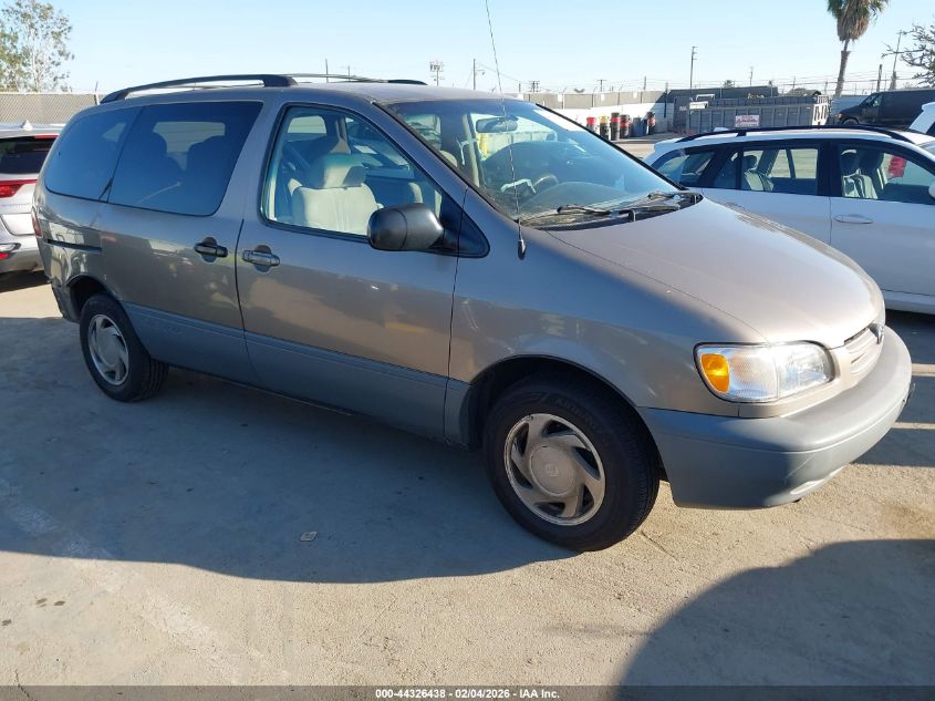 1999 Toyota Sienna Le