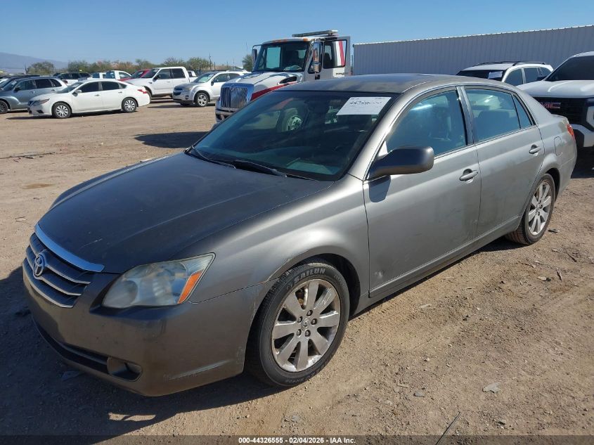 2005 Toyota Avalon Xls