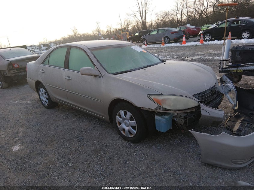 2004 Toyota Camry Le