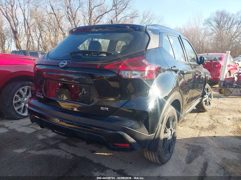 2023 NISSAN KICKS auction photo 4