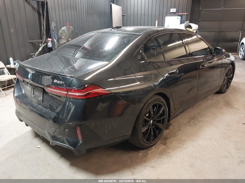 Vin: wba53fj06rcr17256, lot: 44823196, bmw 530i xdrive 20244