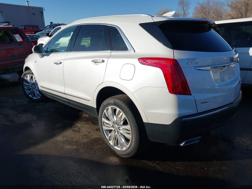VIN 1GYKNFRS3KZ276733 2019 CADILLAC XT5 PREMIUM LUXURY