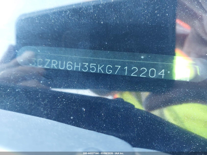 VIN 3CZRU6H35KG712204 2019 HONDA HR-V LX