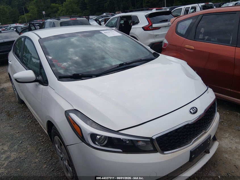 Vin: 3kpfk4a72je282397, lot: 44823740, kia forte lx 2018 img_1