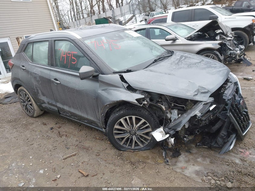 2021 Nissan Kicks Sv Xtronic Cvt