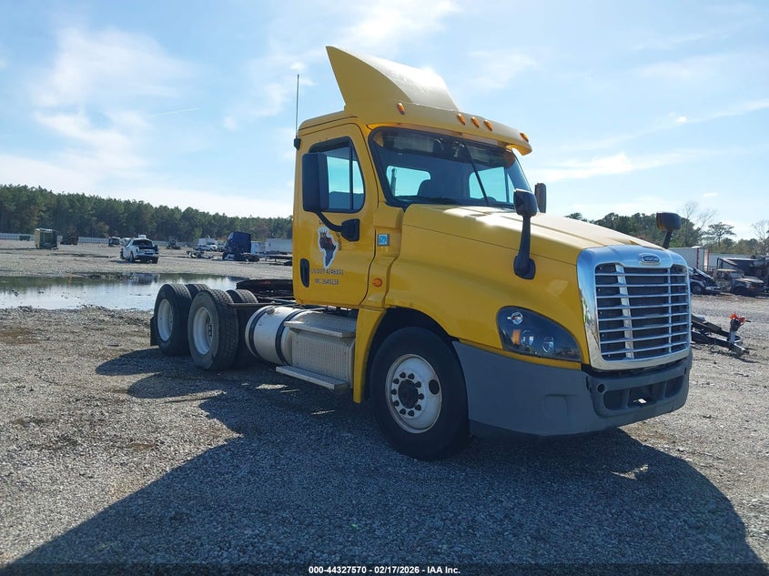 2016 Freightliner Cascadia 125