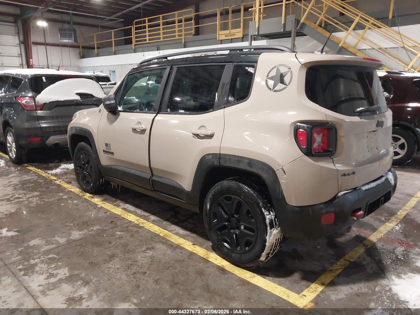 2017 Jeep Renegade Deserthawk 4X4