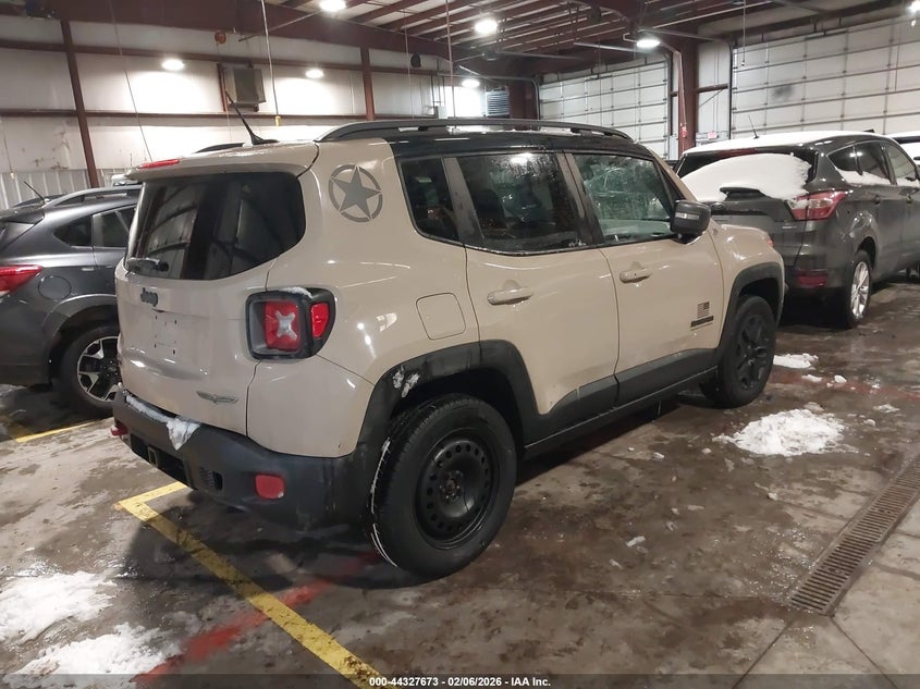 2017 Jeep Renegade Deserthawk 4X4