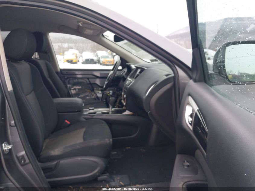 2017 Nissan Pathfinder Sv