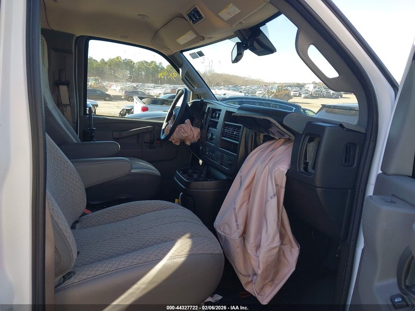 2025 Chevrolet Express Passenger Rwd 3500 Extended Wheelbase Lt