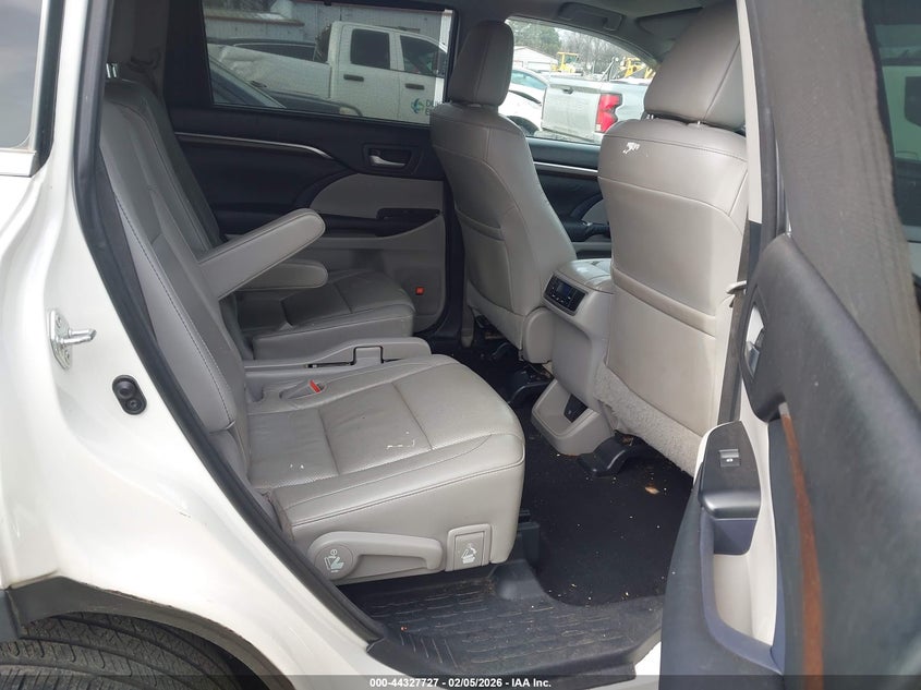 2015 TOYOTA HIGHLANDER SPORT UTILITY VEHICLE 3.5L V-6 DOHC, VVT, 270HP