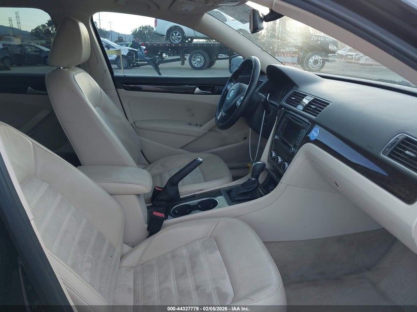 2015 Volkswagen Passat 2.0L Tdi Sel Premium
