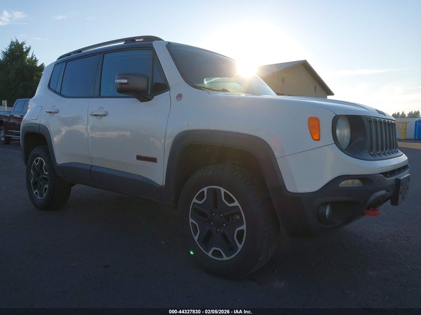2016 Jeep Renegade Trailhawk