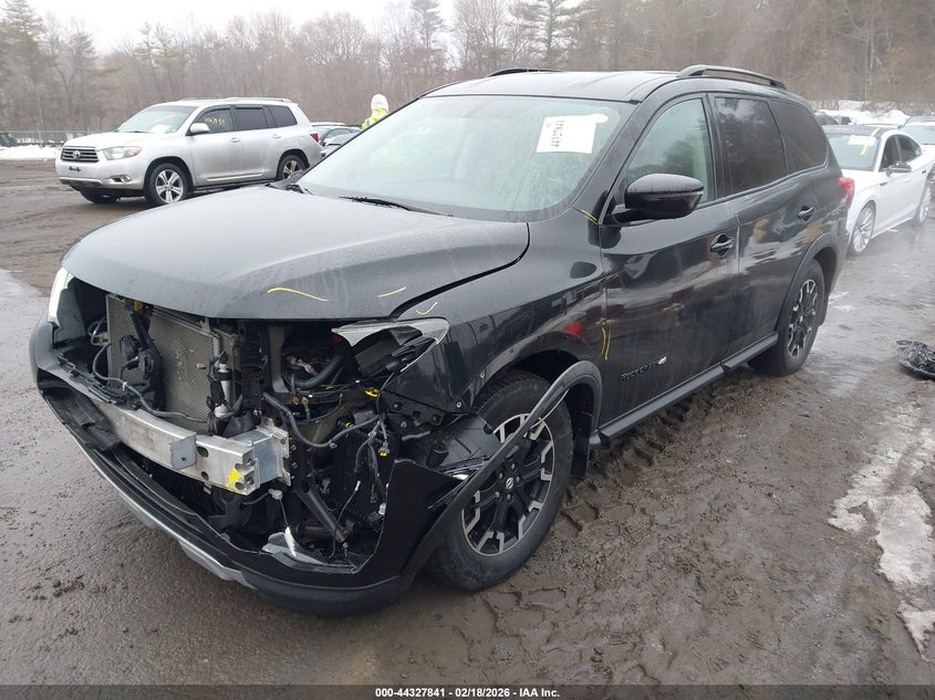2019 Nissan Pathfinder Sv