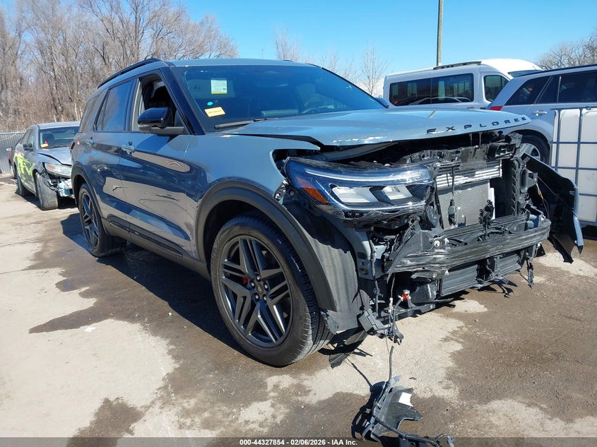 2025 Ford Explorer St