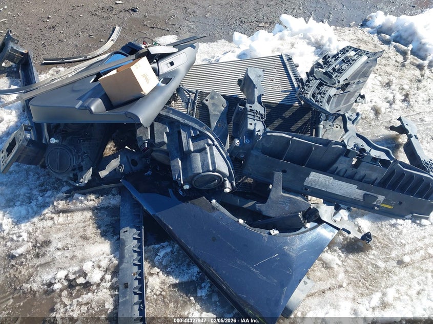 2017 Volkswagen Tiguan 2.0T S VIN: WVGBV7AX5HK001963 Lot: 44327947