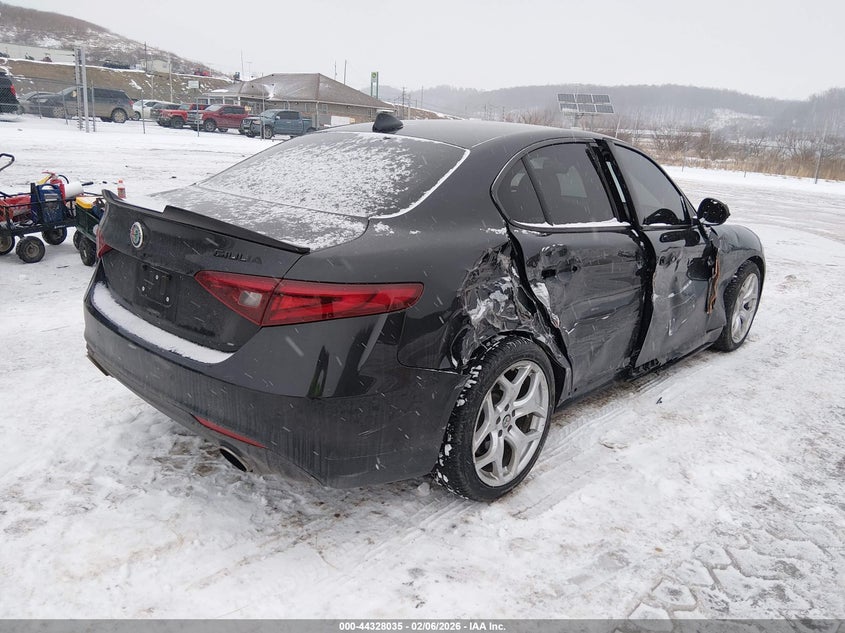 VIN ZARFANBN0L7637047 2020 ALFA ROMEO GIULIA TI AWD
