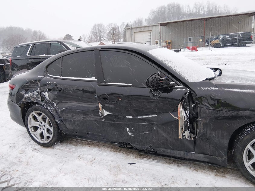 VIN ZARFANBN0L7637047 2020 ALFA ROMEO GIULIA TI AWD