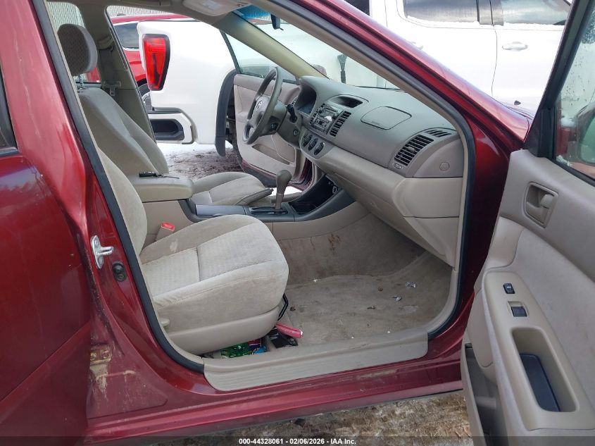 2004 Toyota Camry Le