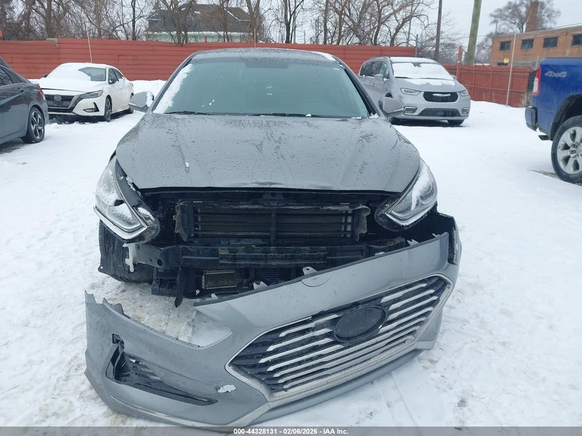 VIN KMHE24L30KA084553 2019 HYUNDAI SONATA HYBRID SE