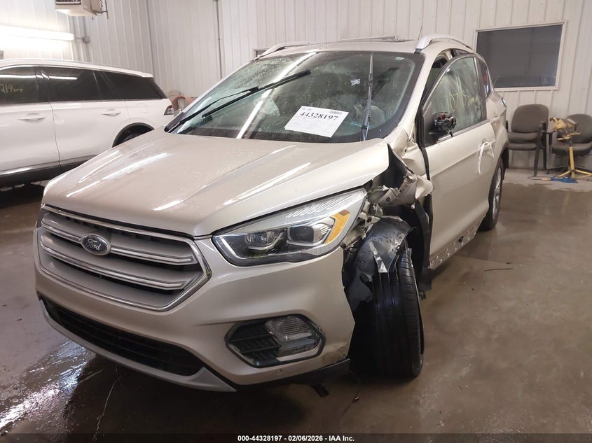 2018 Ford Escape Titanium 1FMCU9J9XJUC86111 photo 1